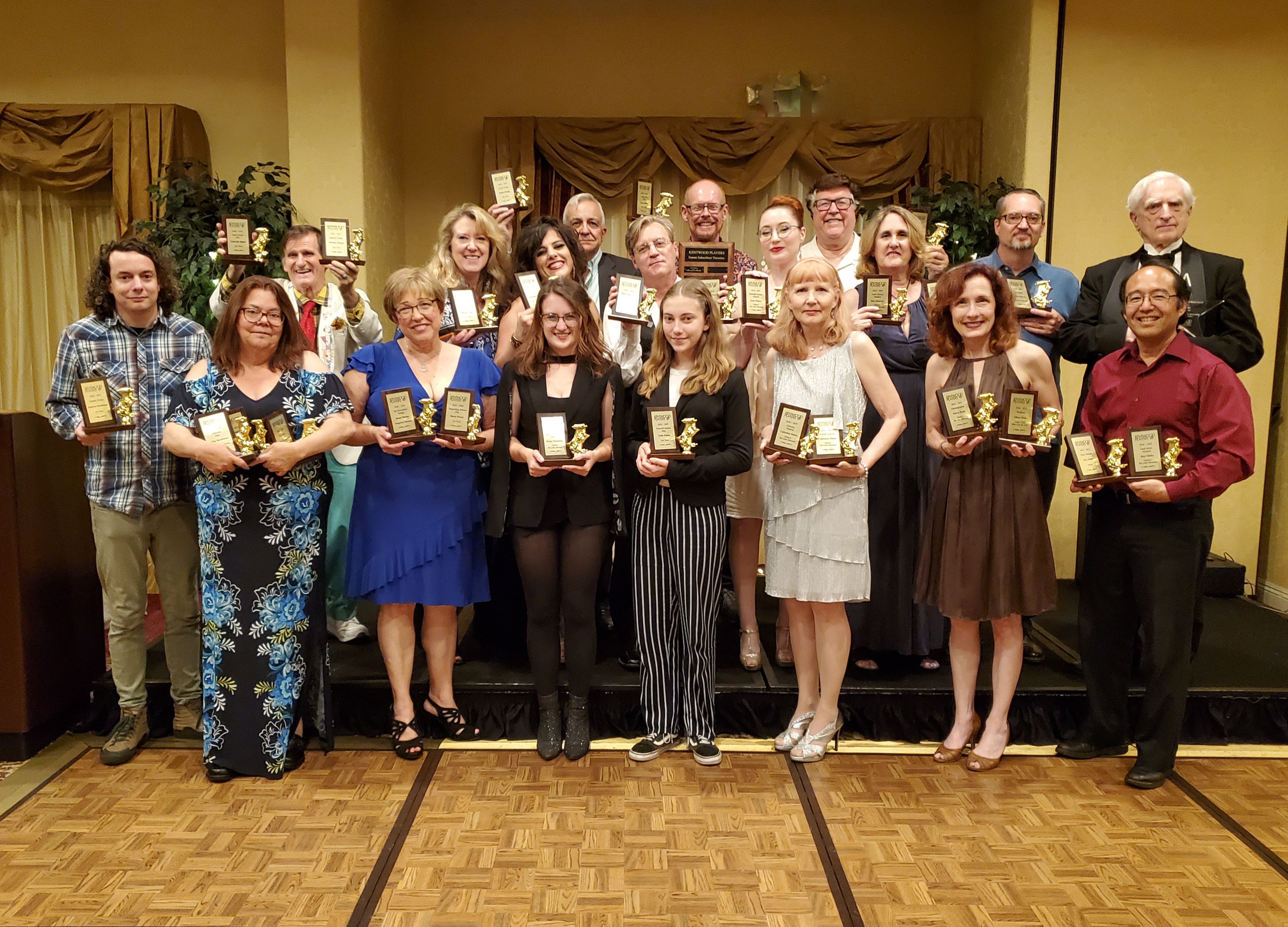 2018-2019 Marcom Masque Award winners pose for a group photo